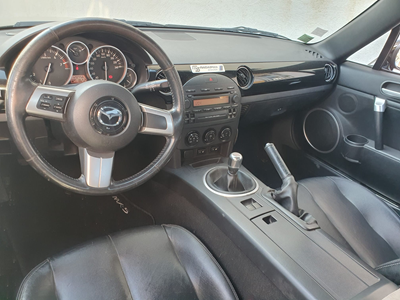 
								MAZDA MX 5 2 LITRES 16 SOUPAPES full									